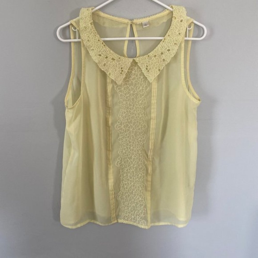 Embroidered Floral Collared Tank Sleeveless Blouse Large
